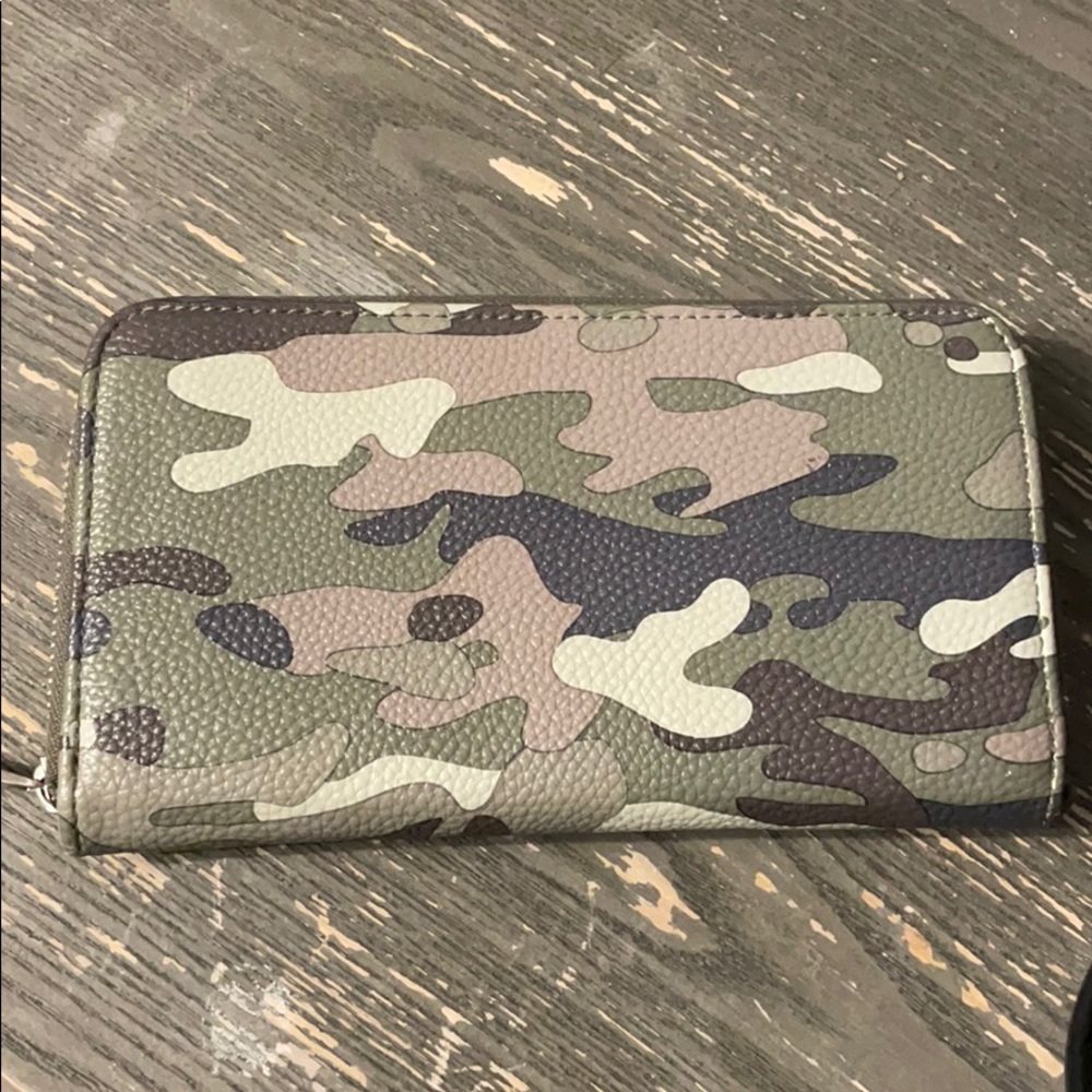 All about the Benjamin’s wallet
